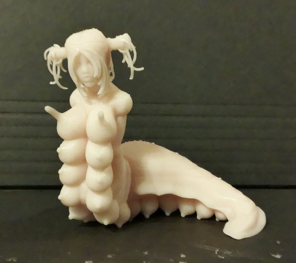 sluggrrrl_-_figur.jpg